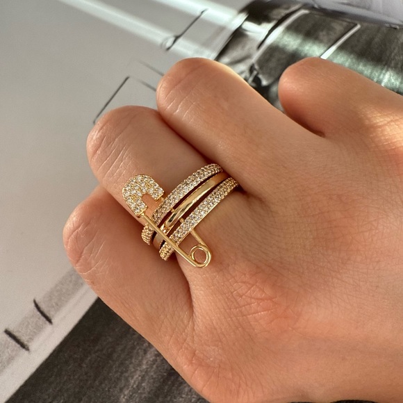 Nordstrom Éclat Pavé Safety Pin Statement Triple Band Ring - Picture 6 of 7